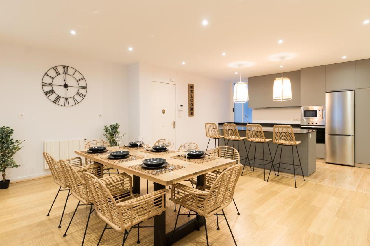 NEW! Guggenheim by Staynn apartments Bilbao Eksteriør bilde