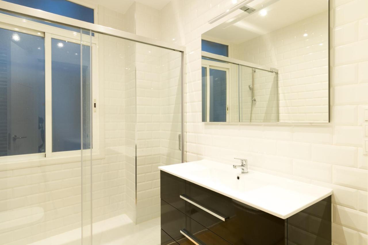NEW! Guggenheim by Staynn apartments Bilbao Eksteriør bilde